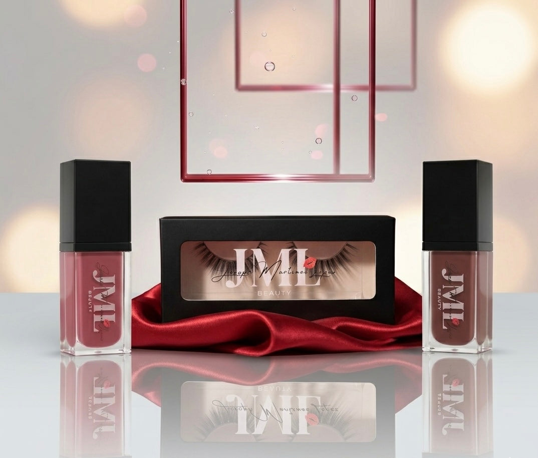 Lash out & lip in BUNDLE.  (“Baby” lashes)